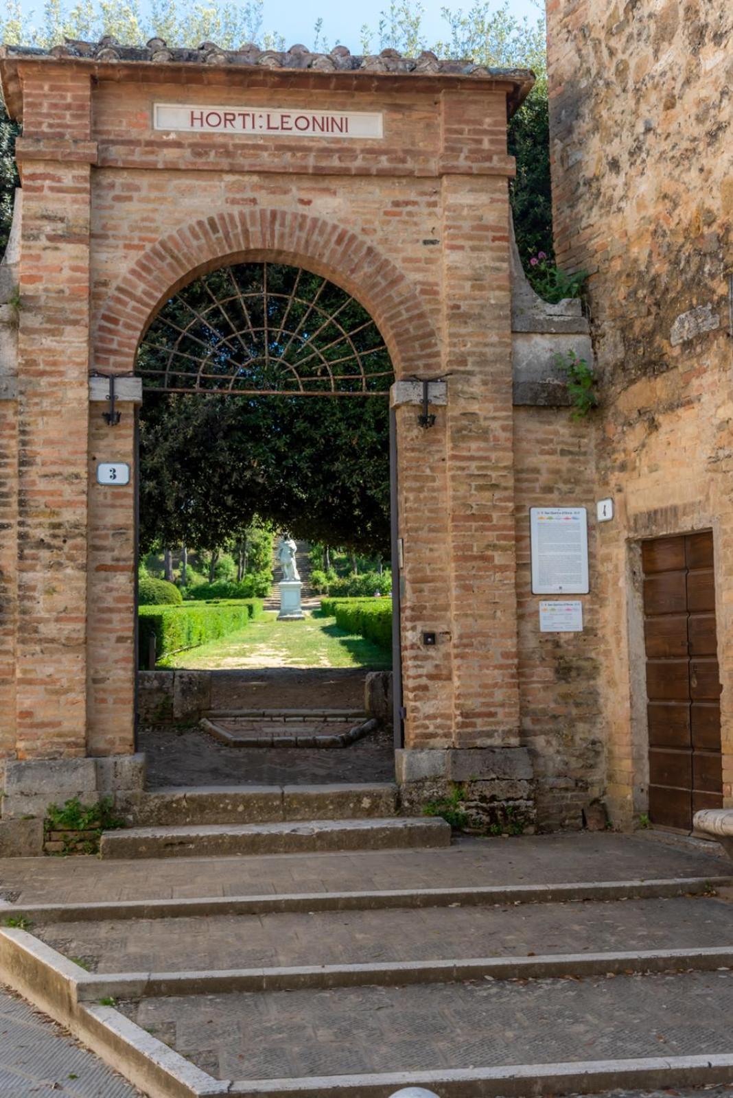 Borgo Medievale San Quirico D'Orcia B&B - Capitano Collection - Albergo Diffuso エクステリア 写真
