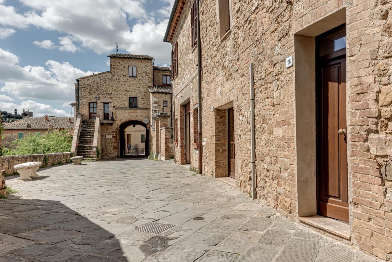 Borgo Medievale San Quirico D'Orcia B&B - Capitano Collection - Albergo Diffuso エクステリア 写真