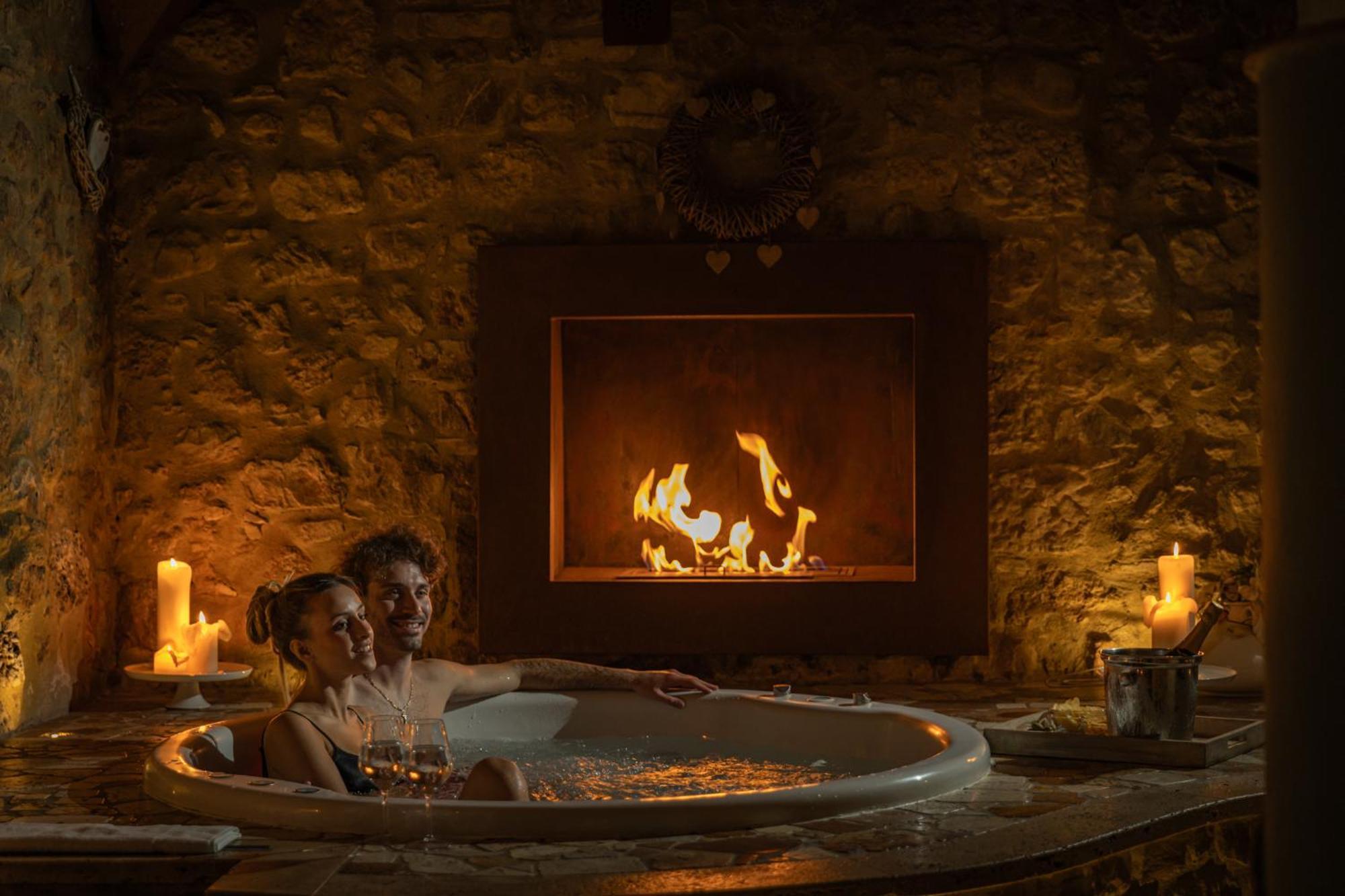 Borgo Medievale San Quirico D'Orcia B&B - Capitano Collection - Albergo Diffuso エクステリア 写真