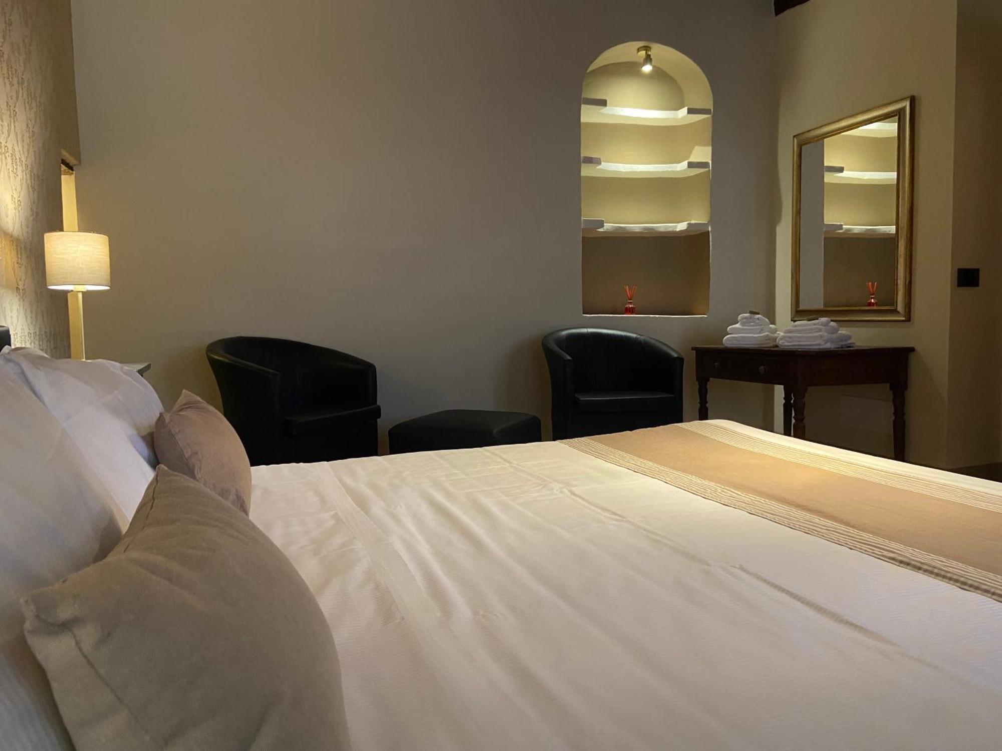 Borgo Medievale San Quirico D'Orcia B&B - Capitano Collection - Albergo Diffuso エクステリア 写真